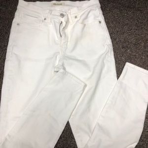 Madewell 9" High Riser Size 27T Skinny White Jeans